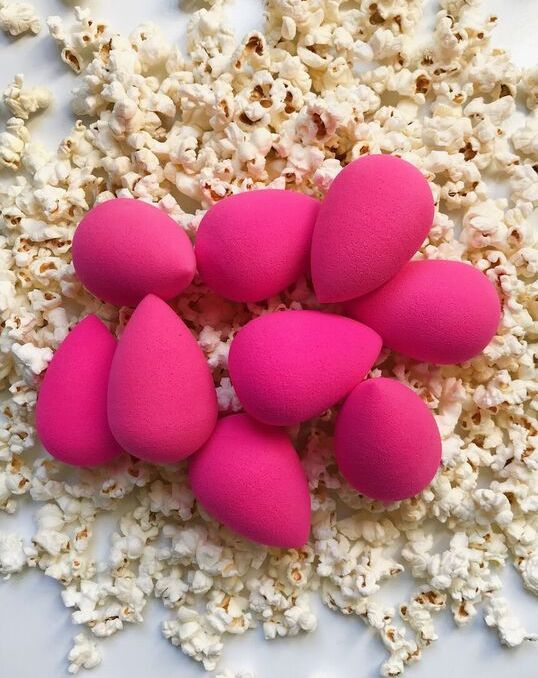 livelovepopLLC's tweet image. EXCITING NEWS: We are partnering up with @beautyblender for #BreastCancerAwarenessMonth — ALL purchases made on beautyblender.com in October will include a bag of truffle Live Love Pop popcorn! #Pinktober