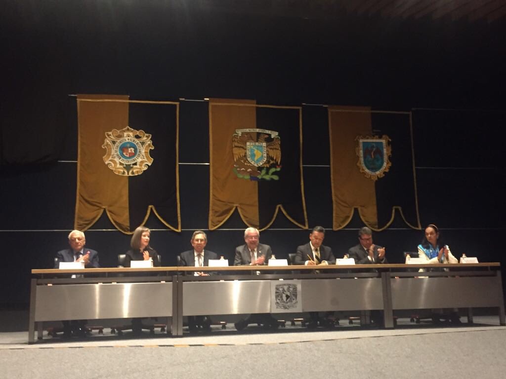EdgarAGlezRojas's tweet photo. Presente en el 1er Congreso Internacional de #DerechoPenal 2018 en #DerechoUNAM, Auditorio: Alfonso Caso. https://t.co/5nJahnfBAl