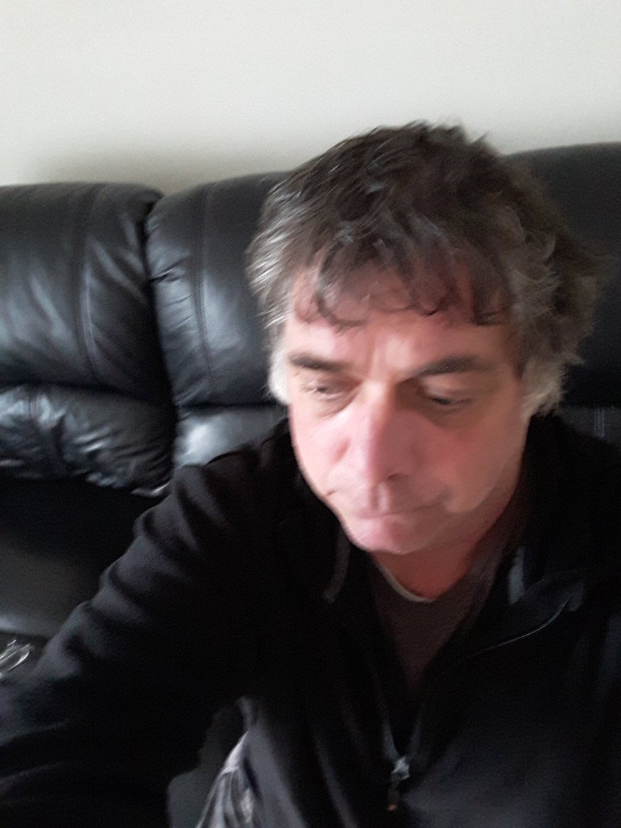 brooksy671's tweet photo. They say 1in2 1in3 or 1in4 of us are affected by #mentalhealth... experts are not sure...
Not had a haircut since started MH help(please stay away from my head) - No 1 clipper all over cut on #MentalHealthAwarenessday if i get  50 Retweets @aaroncumminsNHS @phil_woodford @UHMBT https://t.co/S3oxiHWuRh