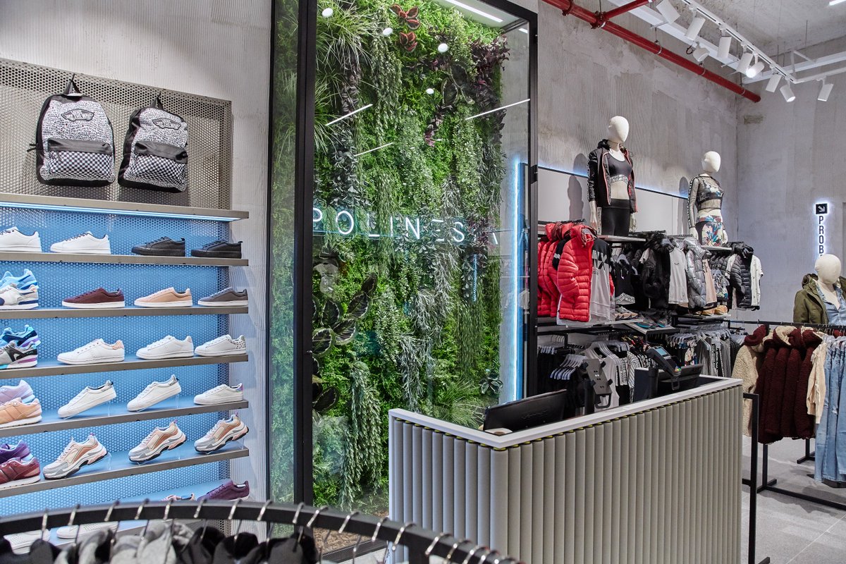 polinesiatienda's tweet photo. El pasado viernes 5 inauguramos nuestra nueva tienda #POLINESIA en el @CCPlenilunio. ¡Gracias a todos por hacerlo posible! ¡Os esperamos! 😍 https://t.co/TgmKucDARe