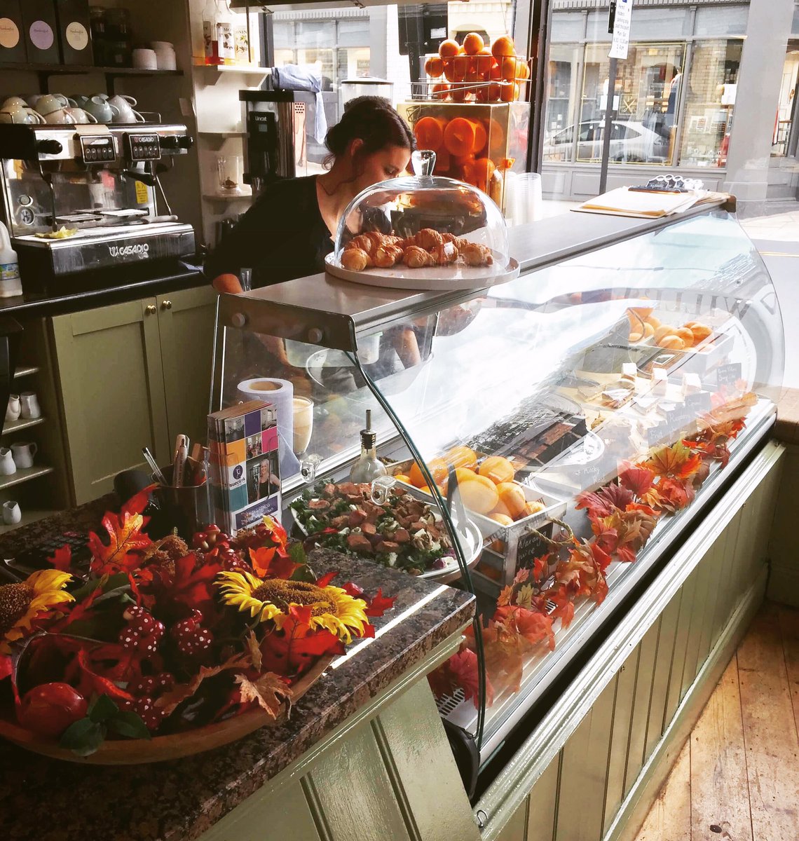Willis_Cafe's tweet photo. Finally accepting summer is over and embracing all things autumn 🍂🍁🍄🌻 https://t.co/BnLMQfCNwL