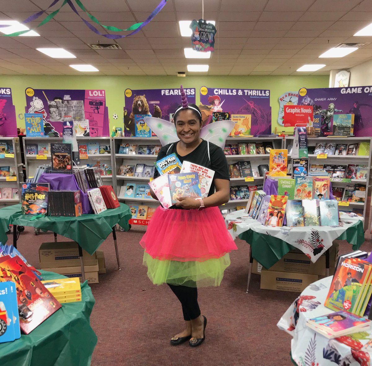 ReinhardtReads's tweet image. The Book Fairy Unicorn welcomes you to the Reinhardt Scholastic Book Fair!
#LearningNetwork #LibraryLeaders #LifeLongLearners #txlchat @Scholastic
#ScholasticBookFair @DISD_Libraries @DurantChief @sdterry745 @dallasschools @txla
