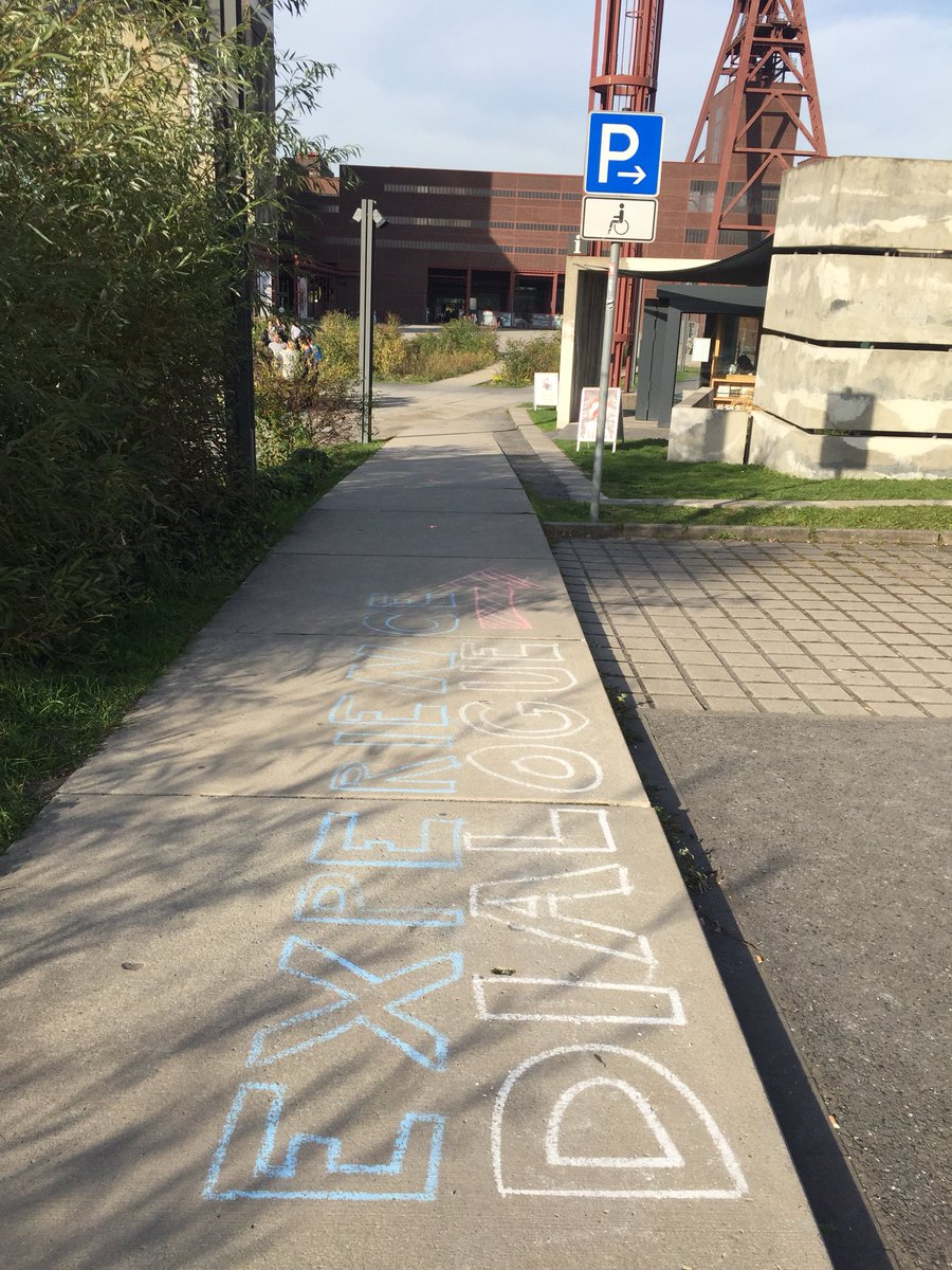 vivifywork's tweet image. Der Weg ist das Schild  #takeaways #ExpDialogue #CompanyRebuilding #zollverein #vivifywork