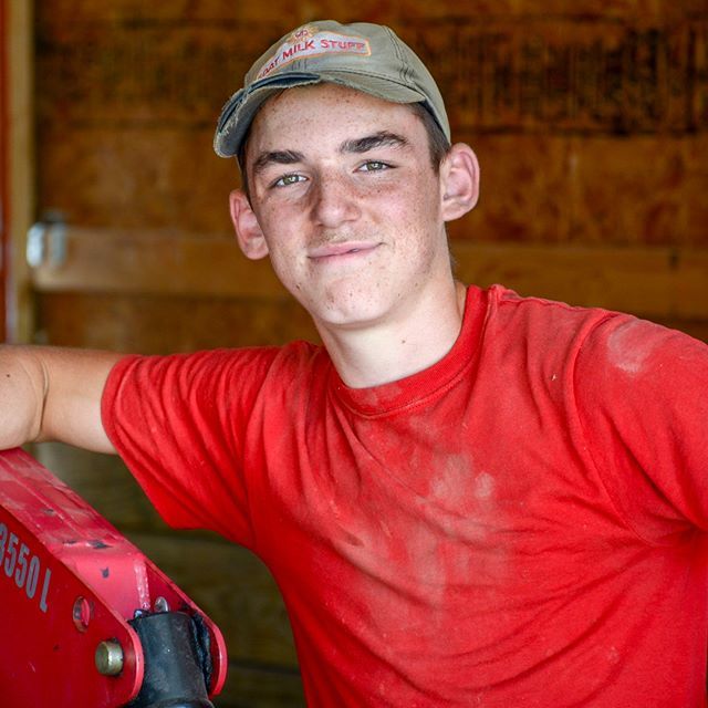 goatmilkstuff's tweet photo. Greyden is very satisfied with the work he can get done with his tractor.
#tractor #mahindra #tractorlife #farmsafety #goatmilkstuff #goatfarm #farmlife #farming #farminglife #smallbusiness #smallfarm #smallbusiness #familyfarm #teachthemyoung #safety #tractorsafety #homesc… https://t.co/tDiIU3eNNX