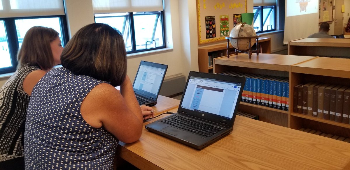 boyesedtech's tweet photo. Teachers Iron Chef challenge planning what Applied Digital Skills might look like in their classroom. #bwconnects #WeAreFiveStar #growwithgoogle https://t.co/3LYri3cUKS