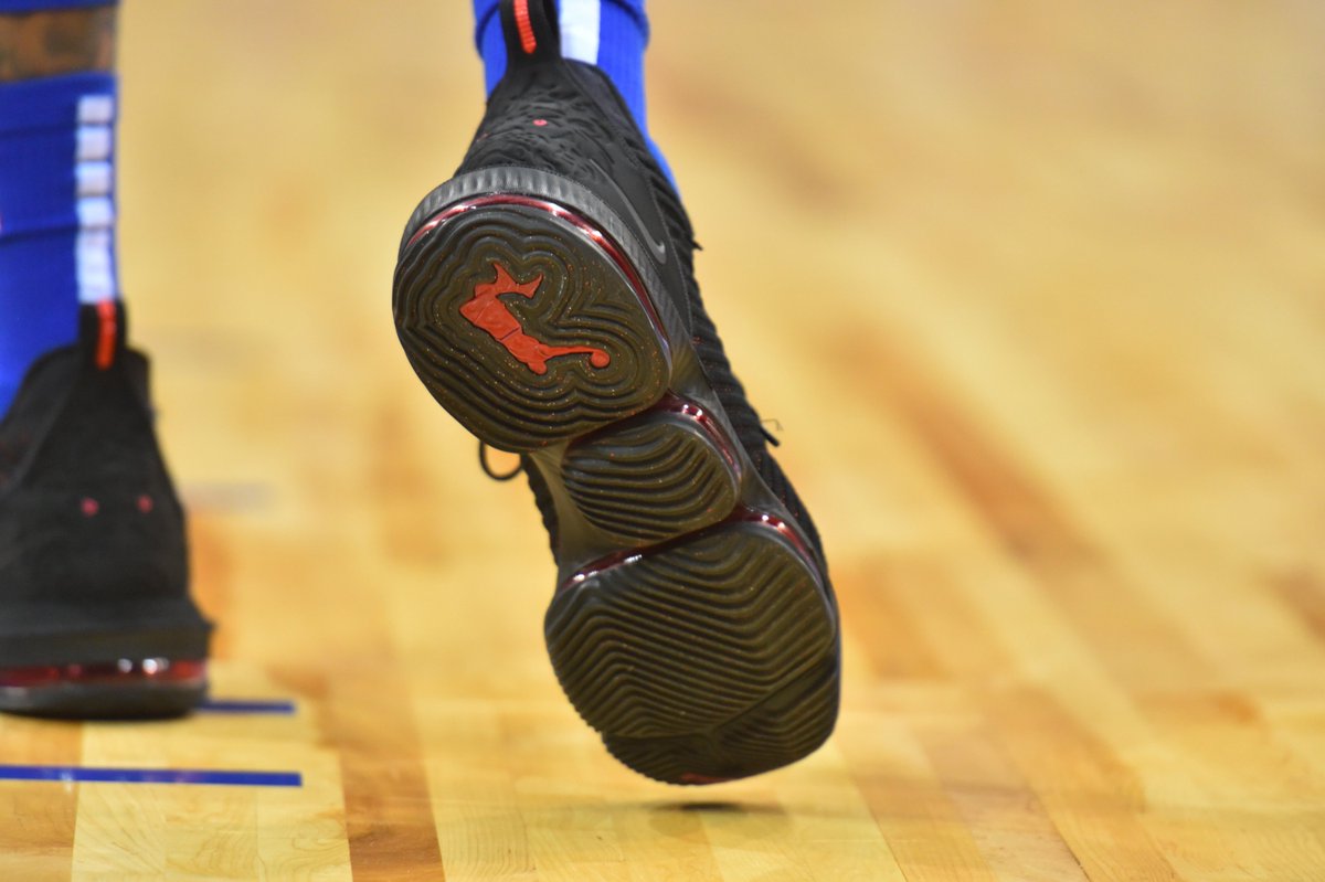lebron 16 fresh bred on feet