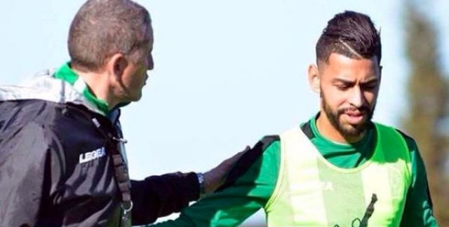 Le360fr's tweet photo. Pourquoi #Benhalib est-il suspendu par son club?
https://t.co/DUnn0Qy4Vy https://t.co/2GE5pfvLki