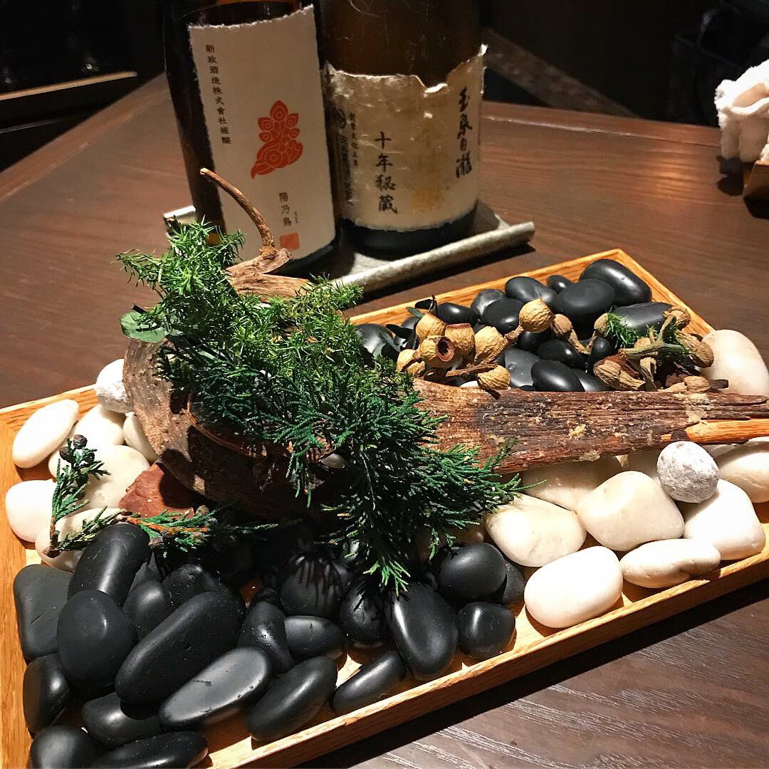 kyu9taro's tweet photo. 相方の誕生日ということでフレンチレストランへ。美味しかった😋
#フレンチ料理 #フレンチレストラン #frenchfood #sincere #シンシア #誕生日 #誕生日ディナー #berthdaydinner #相方の誕生日 #北参道 #北参道グルメ #tokyogourmet #美味しい #yammy #ペアリング #pairing #コース料理 #coursemeal https://t.co/6JEEKMlnYC