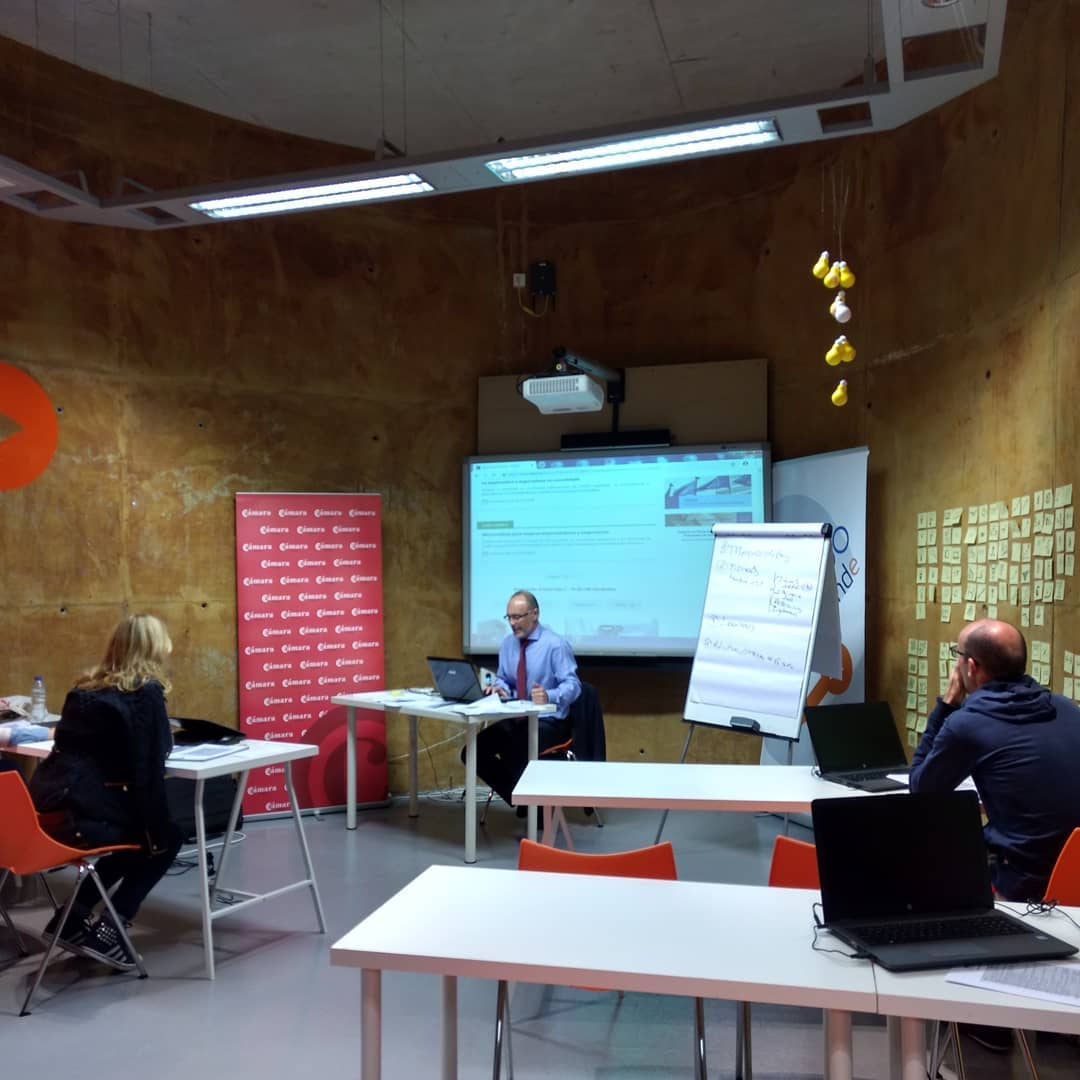 Comenzamos octubre impartiendo la "Gestión Laboral" y "Trámites", una parte fundamental del #PackBasic : lo que necesitas para emprender. En <a href="/TaludEria/">Espacio Talud Eria</a> #ayudaemprende #formación #Oviedo