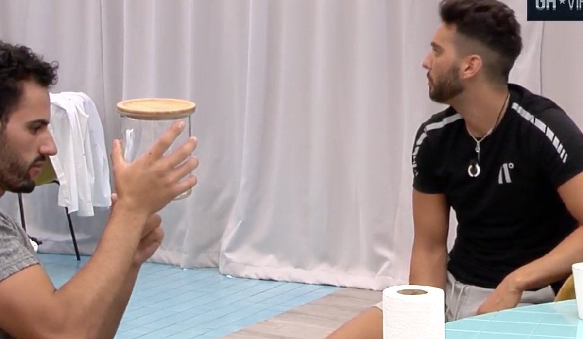 edusanzmurillo's tweet image. Espero que la araña a parte de picar a los que no paran de tocarle los webs, los nomine... #GHVIP80