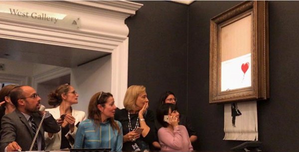 UndergroundXZin's tweet photo. Pink Rock News oggi ci parla dell'azione dimostrativa di Banksy al Sotheby's.
"Ogni desiderio di distruzione è anche un desiderio di creazione"
https://t.co/tU0zICzIV4
#Banksy #GirlWithBalloon #PinkRockNews #LunedìNews #UndergroundXonline #UndergroundExperiment https://t.co/SqgeLCbFHd