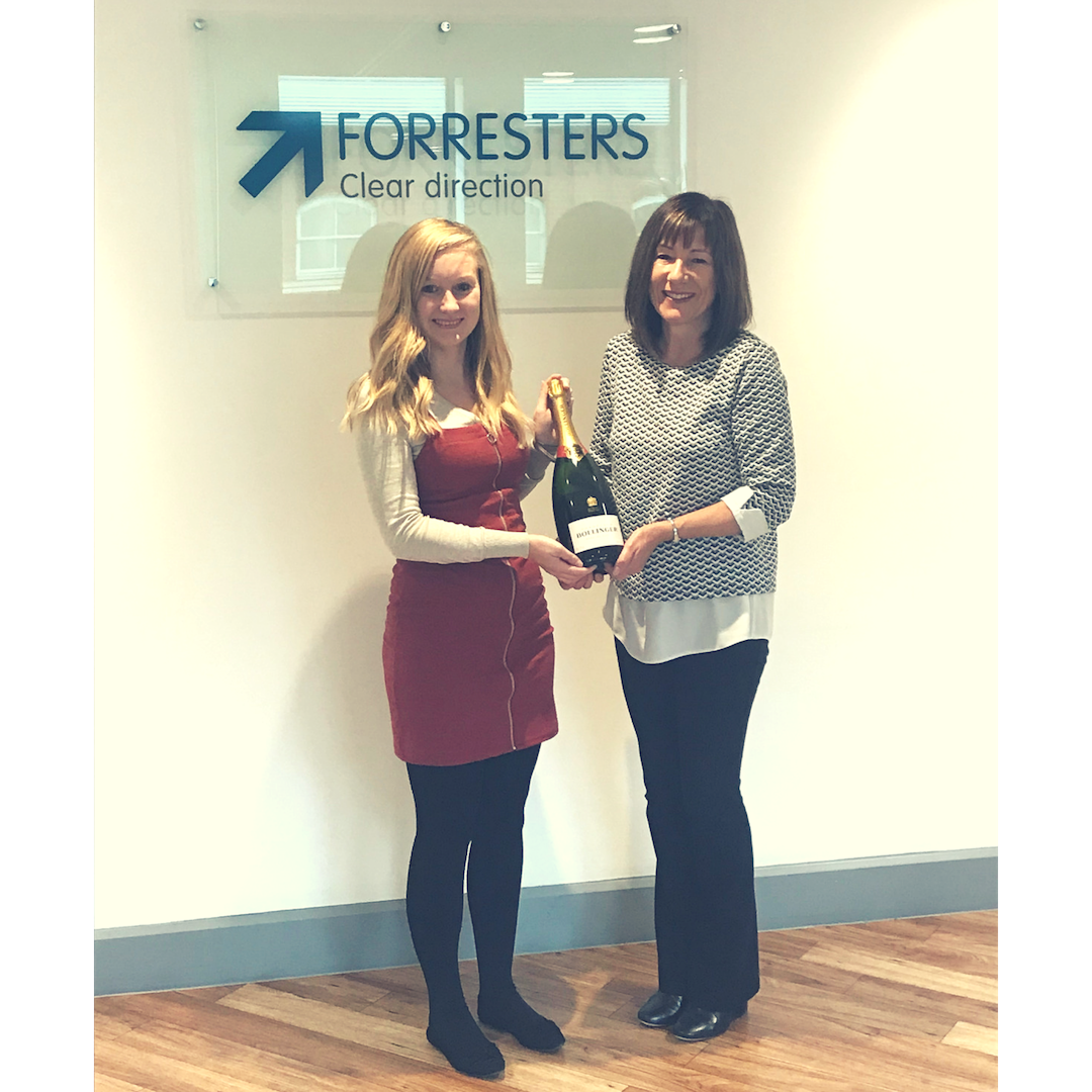 TLORisk's tweet photo. #gbcc18 #autumnexpo #gbcc #edgbastoncricketground #event #businesscarddraw #competition #tlo #tlorisk #tloriskservices #magnum #champagne https://t.co/YgEHRDwIEL