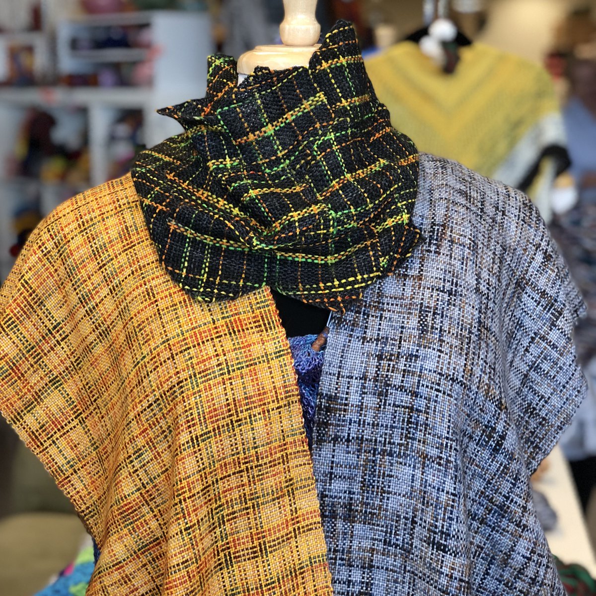 YarnivoreSA's tweet photo. #CraftingMyChaos yarns woven on rigid heddle and on #Turtleloom 😍 Fabulously eye catching plain weave! #texasweaves #texasdyes #yarnivoreSA  #bestlittlecrawlintexas https://t.co/IyJ44QKFwf