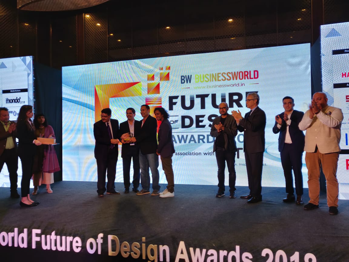 BWBusinessworld's tweet photo. Announcing Winners: @WiproDigital for WEDA- A Social Robot at @havells presents @BWBusinessworld #FutureofDesignAwards 2018 in association with @mondoarc_india on 8th Oct at @FourSeasons , Mumbai https://t.co/6hFcYGelBd