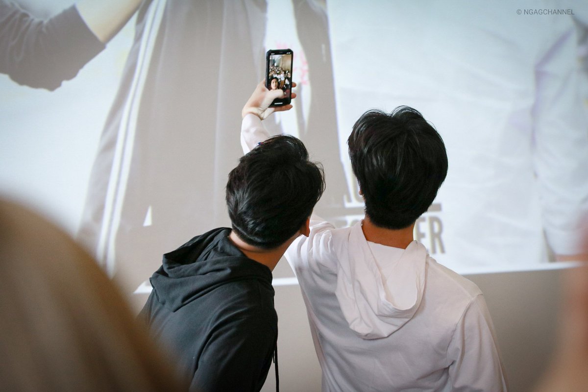 ngagchannel's tweet photo. ในภาพเหล่านั้นจะมีเธอ ข้างในนั้นอยู่เสมอ
ไม่ว่าชีวิตจะเป็นเช่นไร~ #ทีมเงินออกัส #NgAgFriendForever https://t.co/7nJMIuLgeh