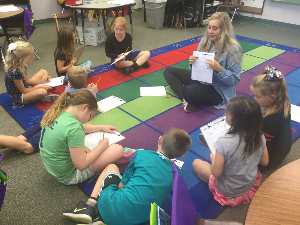 TeamNunamaker's tweet photo. Our math stations are running so smoothly! #CPSBest #cpsmillcreek https://t.co/wtuNyP4eXx