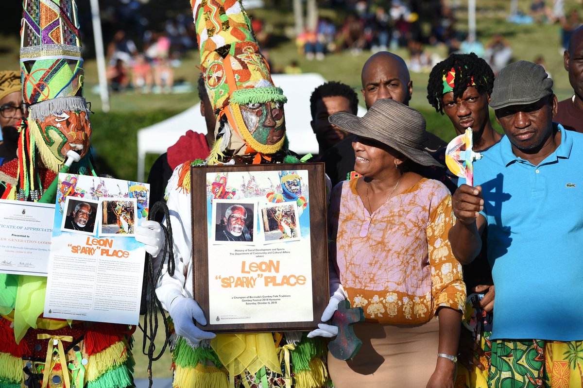 rgmagsbda's tweet photo. The Bermuda International Gombey Festival filled the main show ring with drumming, whistling and whirling regalia at the Botanical Gardens on Saturday, October 6.
Full gallery: https://t.co/UgntkMMEGK
(📸: Akil Simmons)
#rgmags #rgfall #bermuda #gombey #culture #community https://t.co/C9tWhiplsU