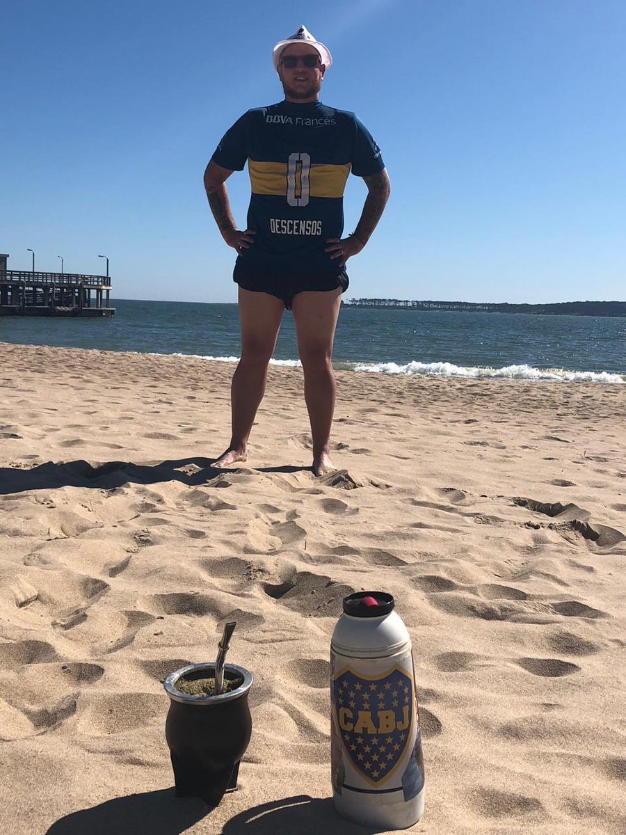 NahuelVentura9's tweet photo. Un rato de Punta del Este ☀️😎🌅 #Octubre2018 #Uruguay #PuntaDelEsta #Casapueblo #CarlosPaezVilaro #Sol #Playa #Mates #Atardecer #CarlosGardel #CharlyGardel https://t.co/2ITGE8v0qM