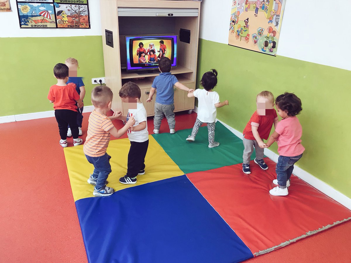 Laura Ljn 🍒 tweet media