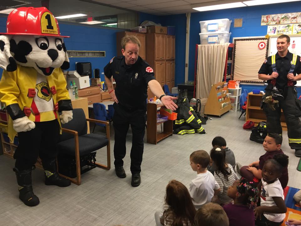 BeloitFire's tweet image. We're kicking off #FirePreventionWeek with visits to schools in Beloit!