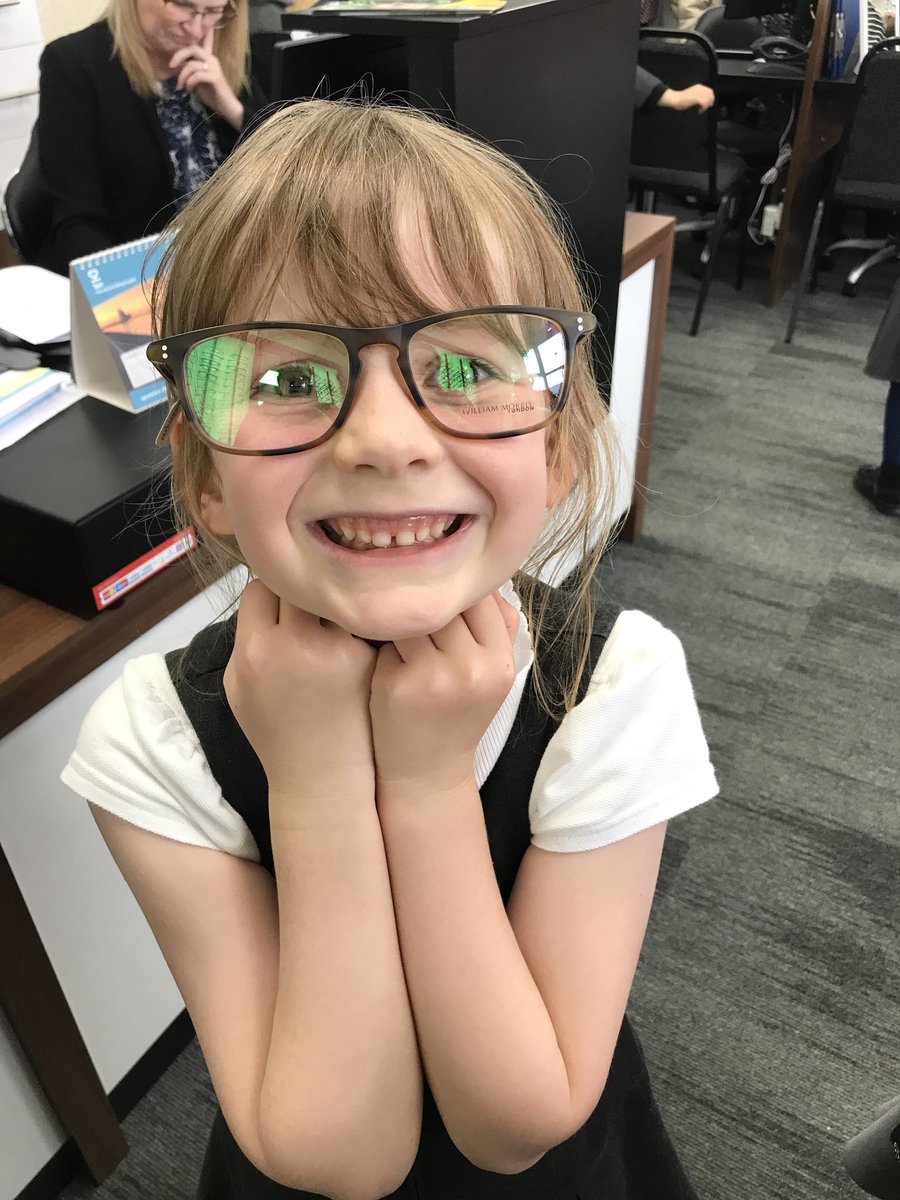 wclpsyear1's tweet photo. #roleplay #optitions #tryingonframes https://t.co/yytj3ke7LM