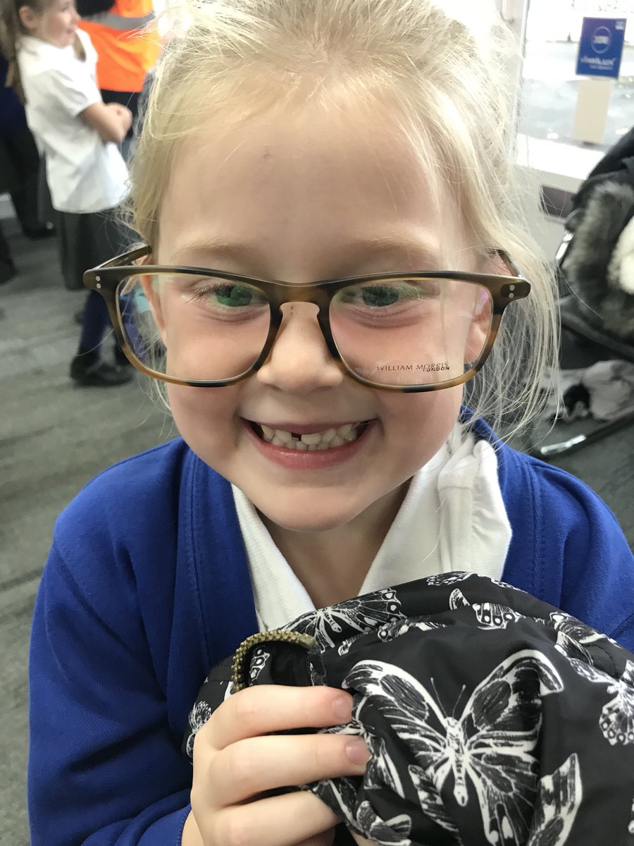 wclpsyear1's tweet photo. #roleplay #optitions #tryingonframes https://t.co/yytj3ke7LM