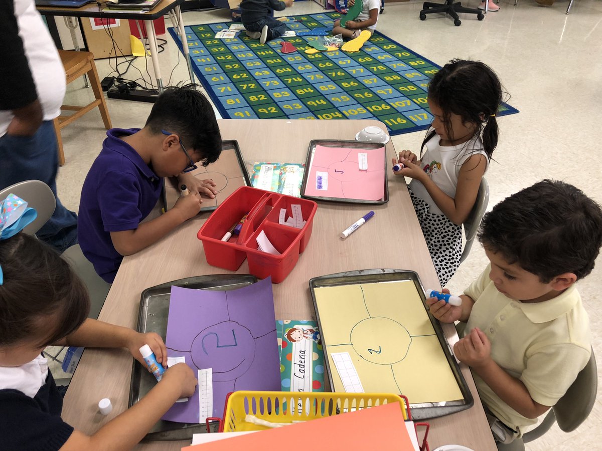 HerreraHuskies's tweet image. Mrs. Reyes' kindergarten kids are working on measurement in their stations! Way to learn, Huskies! @TeamHISD #hisd #Mathematics #mathstations @HISDMath