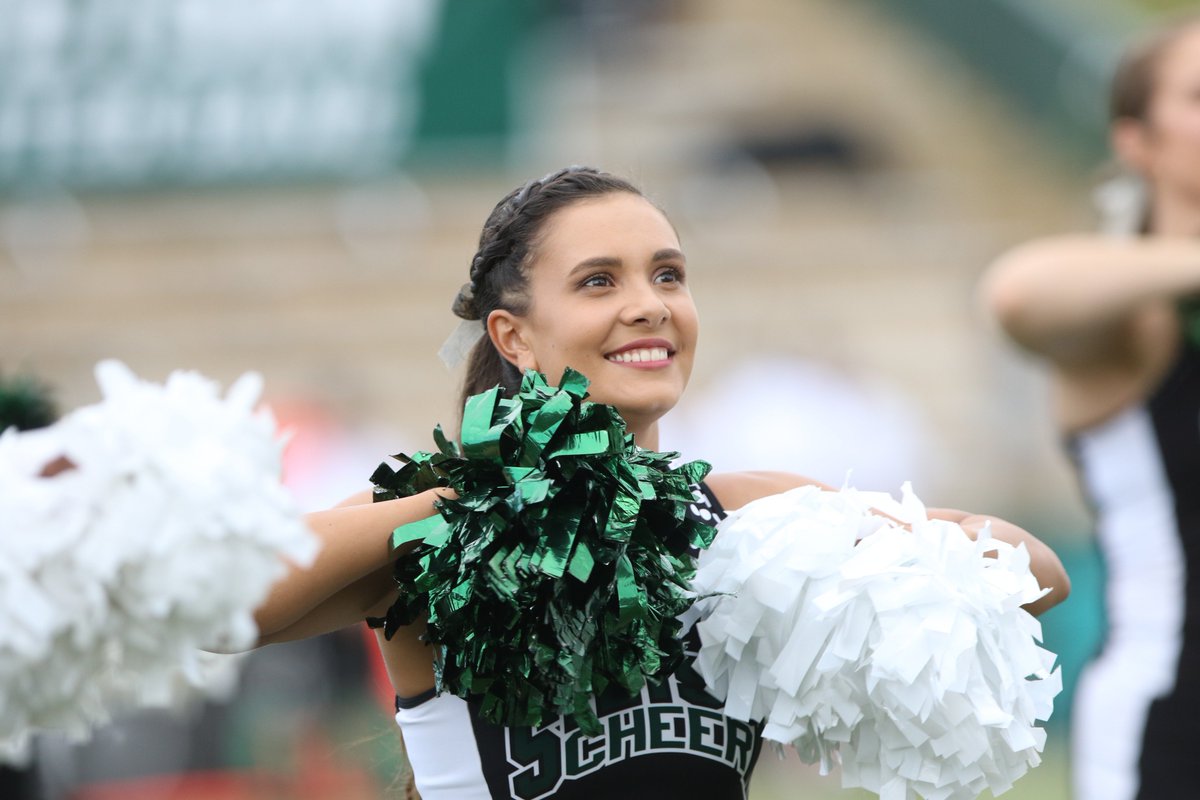 RT if YOU want to win a $1,000 Stetson Scholarship. It's easy - download Hatter Rewards and check-in at Football for your chance to WIN! 🏈

Contest Details: bit.ly/HatterSpirit  
Hatter Rewards: onelink.to/hatterrewards