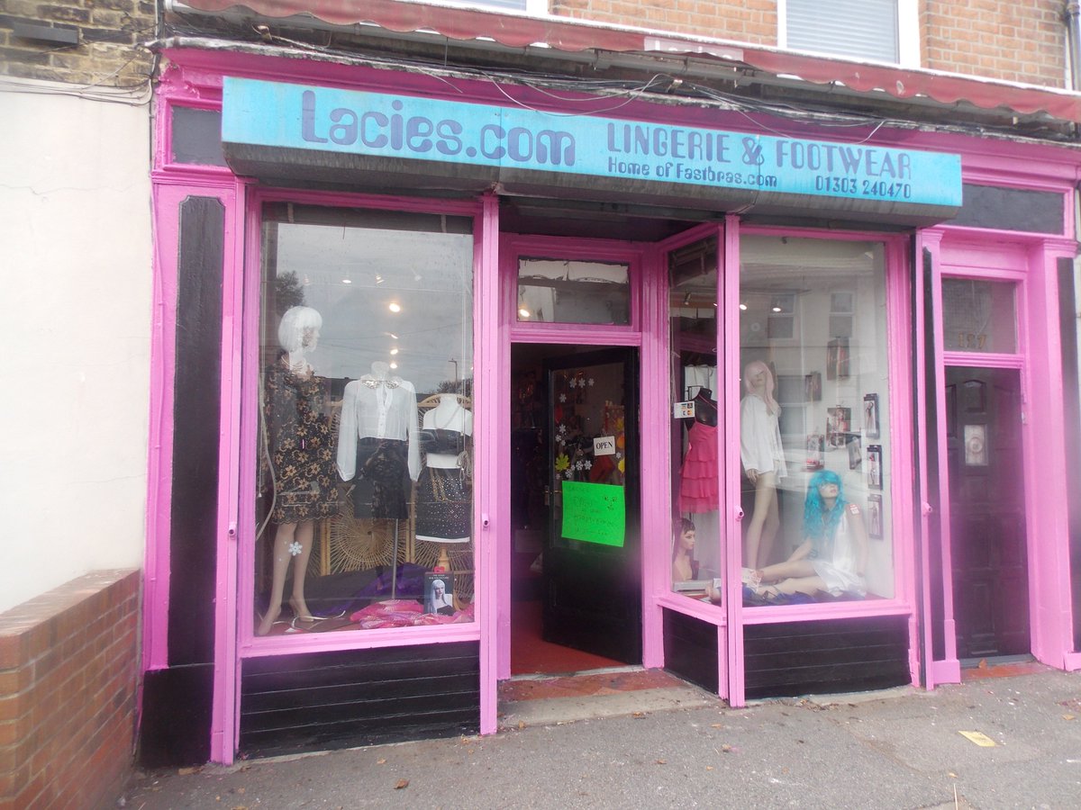 LACIESFGL's tweet photo. REFURB NEARLY FINISHED #Folkestone #smallbusiness #doverroad #lacies #fantasygirl https://t.co/YQgUjJXwD0