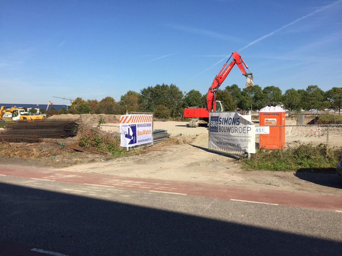 SimonsBouwgroep's tweet photo. Gestart met de uitbreiding voor Kelvin Terminals📍Terneuzen #uitbreiding #terneuzen https://t.co/J42CihNhS1