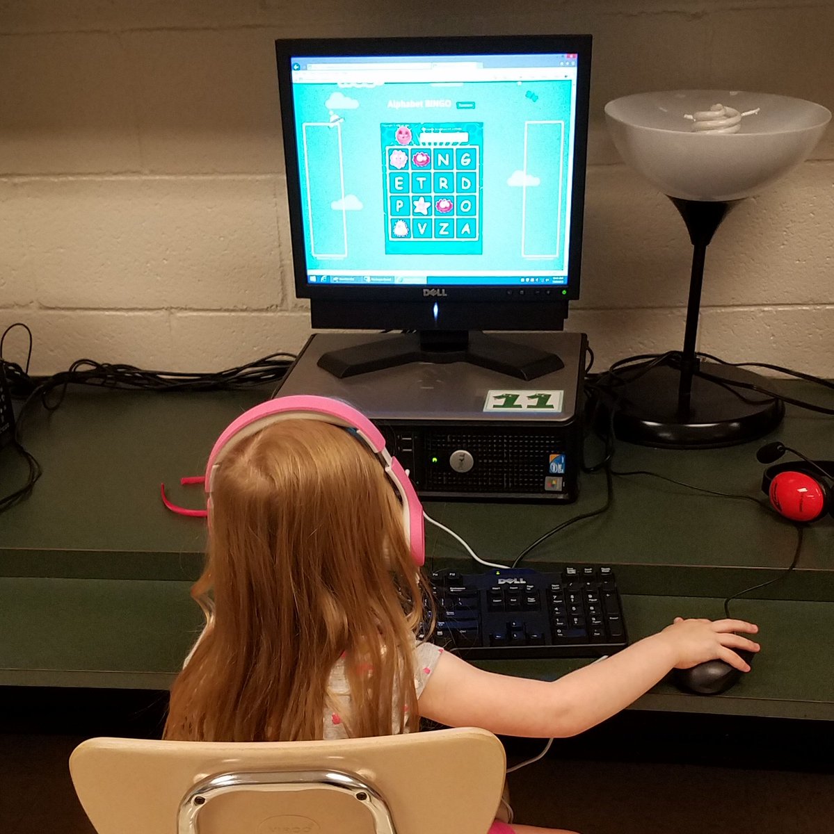 AbNarbs's tweet photo. Thank you @MCPS, @GES_Gators, and especially @MsVoorhees_GES for giving me a glimpse into my daughter's Kindergarten world! #OpenHouse https://t.co/2RT40p4biW