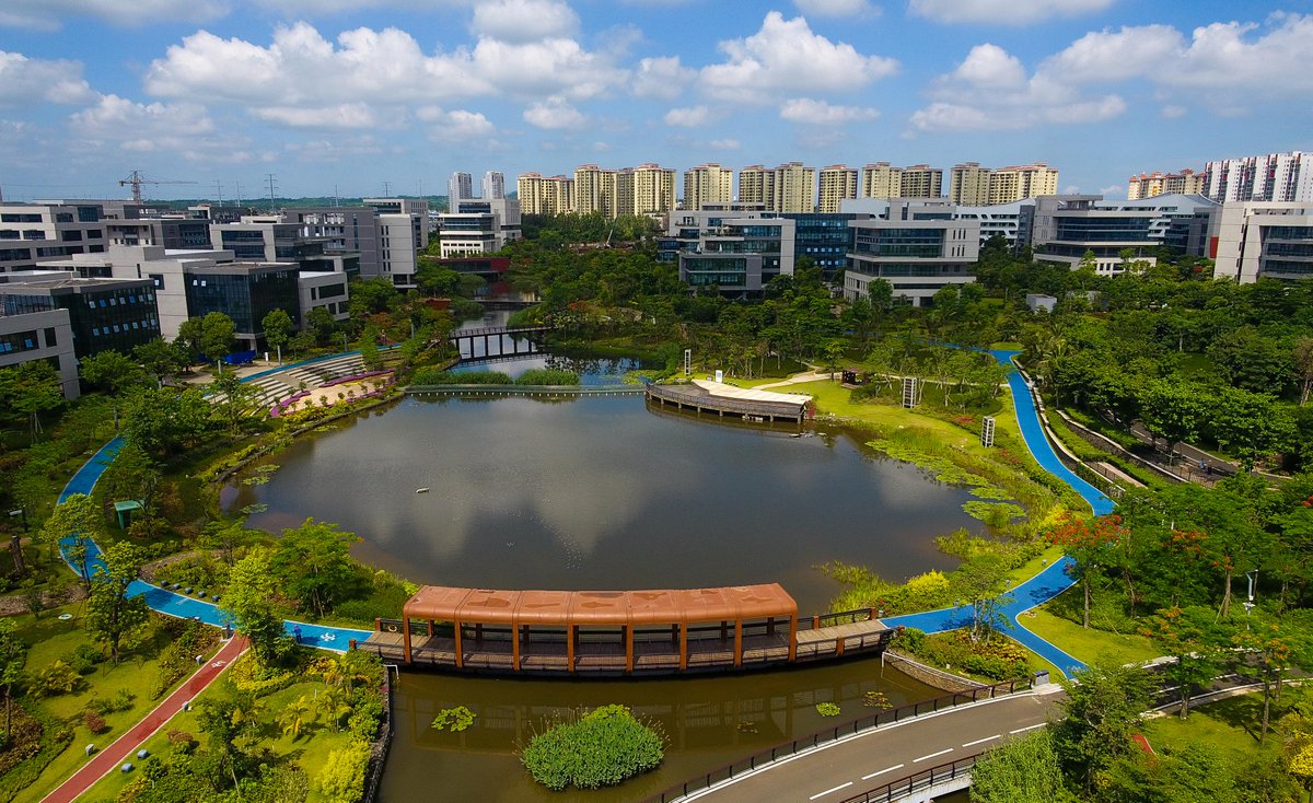 XHNews's tweet photo. China launches its first #blockchain pilot zone in south China's Hainan Province https://t.co/Qpid0jWuts https://t.co/9mCiklPeGM