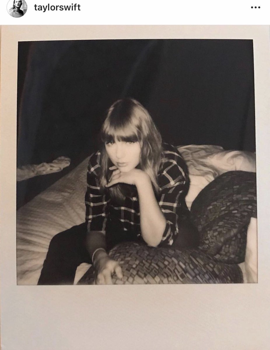 Sarah_Hyland's tweet photo. VERY proud that  @taylorswift13 has spoken up about the upcoming midterm election. Talking about your political views on a public platform is never easy with the amount of hate in the world. 

Now go ahead. Tell me to stick with acting and playing a dumb girl. https://t.co/I9emroFRHd