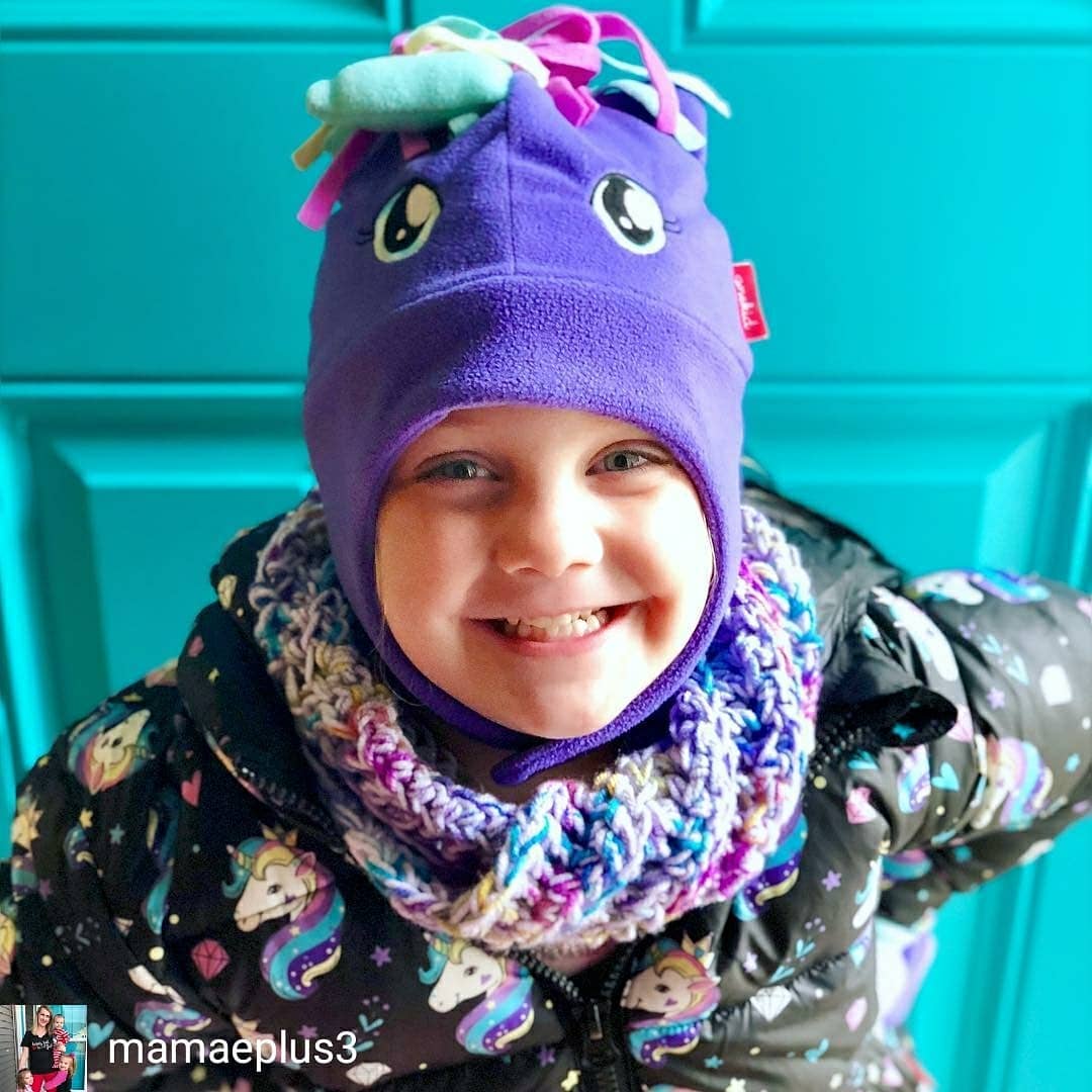 onekidouterwear's tweet image. OMG❤How cute is she?! Overload of unicorn cuteness🦄
#roadcoat #roadcoatdown #onekid #onekidouterwear #carseatsafetycoat #carseatsafecoat #kidsmusthave #pictureoftheday #toddlerlife #momlife #kids #momapproved #unicorn #motherhood #parenthood #ig_kids #kidsofinstagram #handmade