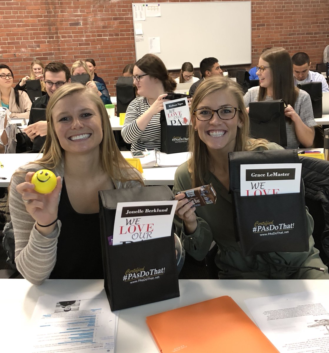 Shocker_PA's tweet photo. Class of 2020 and PA Faculty celebrating PA Week with NCCPA lunch bags! #PAWeek #PAsDoThat https://t.co/t5JH7ELKah