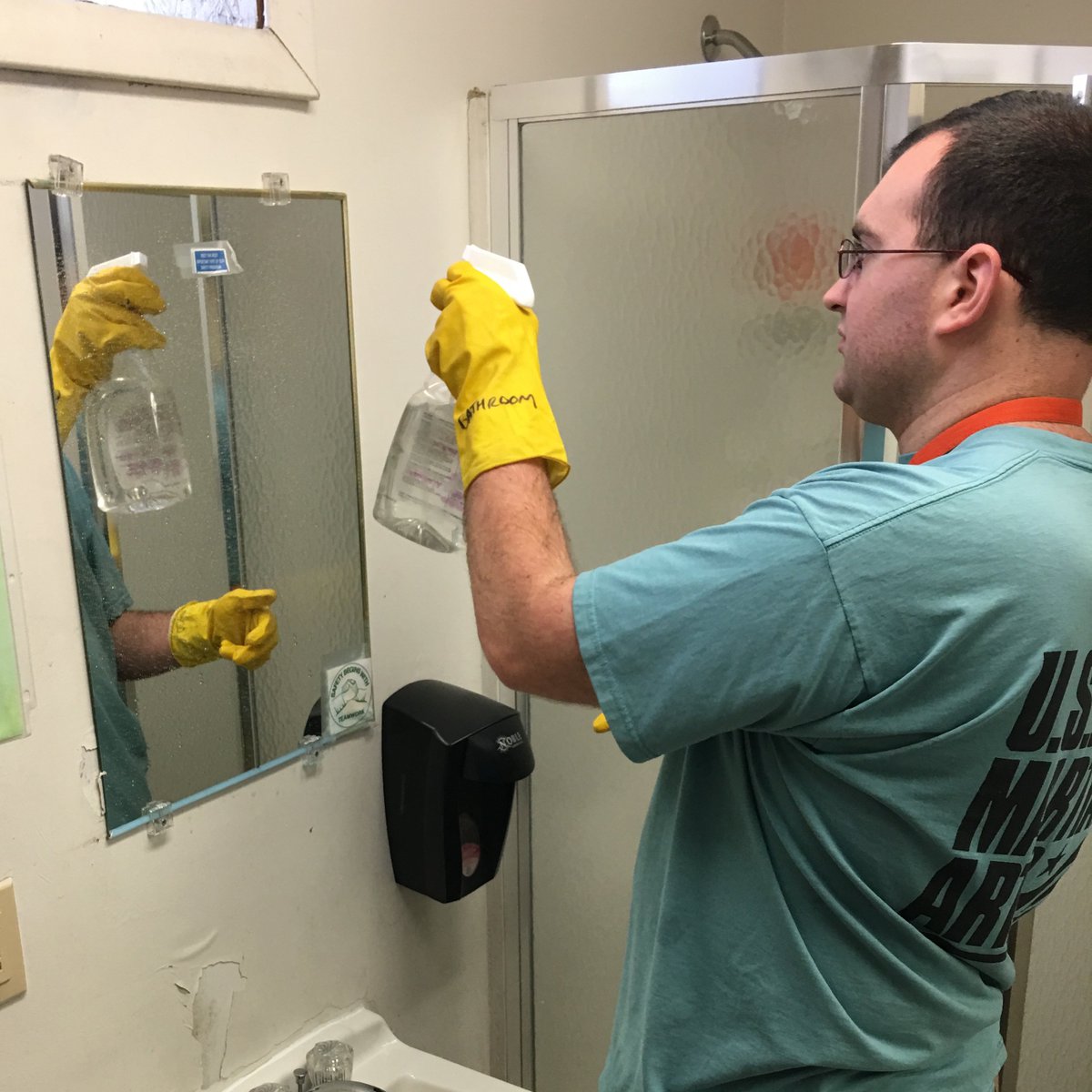 itinerisbmore's tweet photo. Were continuing #NDEAM this morning with David! He works for The Loading Dock, which is a local home goods store. David says he doesn't like things being dirty, which works well because he’s in charge of cleaning at The Loading Dock! #MotivationMonday #autismawareness https://t.co/RiaIr6DBvG