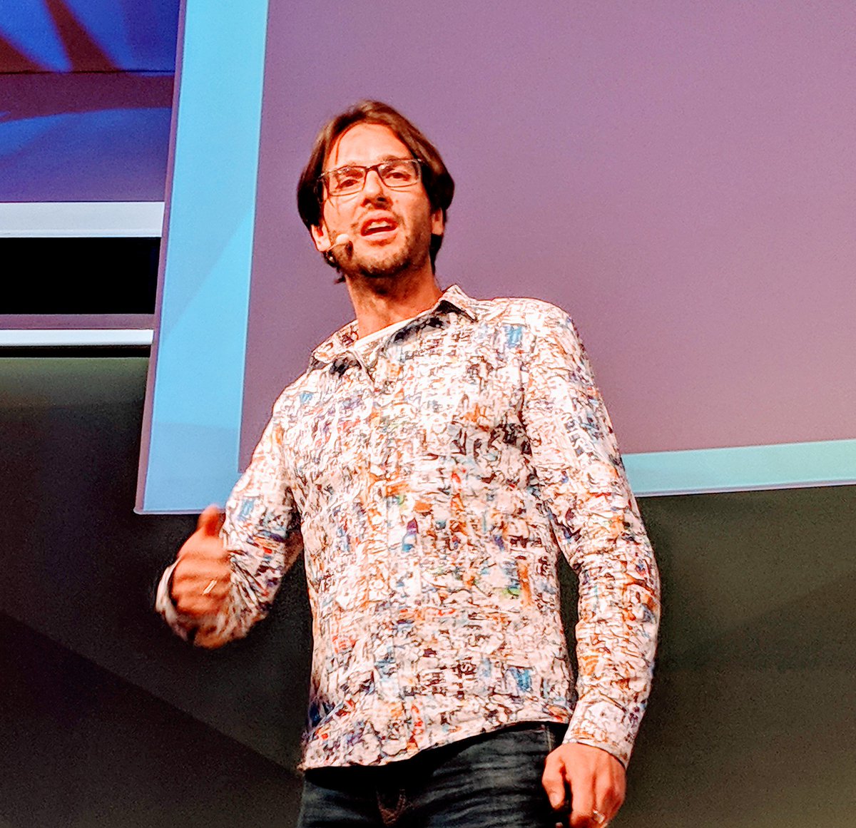 allsocialde's tweet photo. Social Media ist wie Sex: "Es kommt nicht darauf an, wie oft Du geschnackselt hast, sonder wie gut es war." (@fmxworld) #AFBMC https://t.co/DQHOaq3XC7