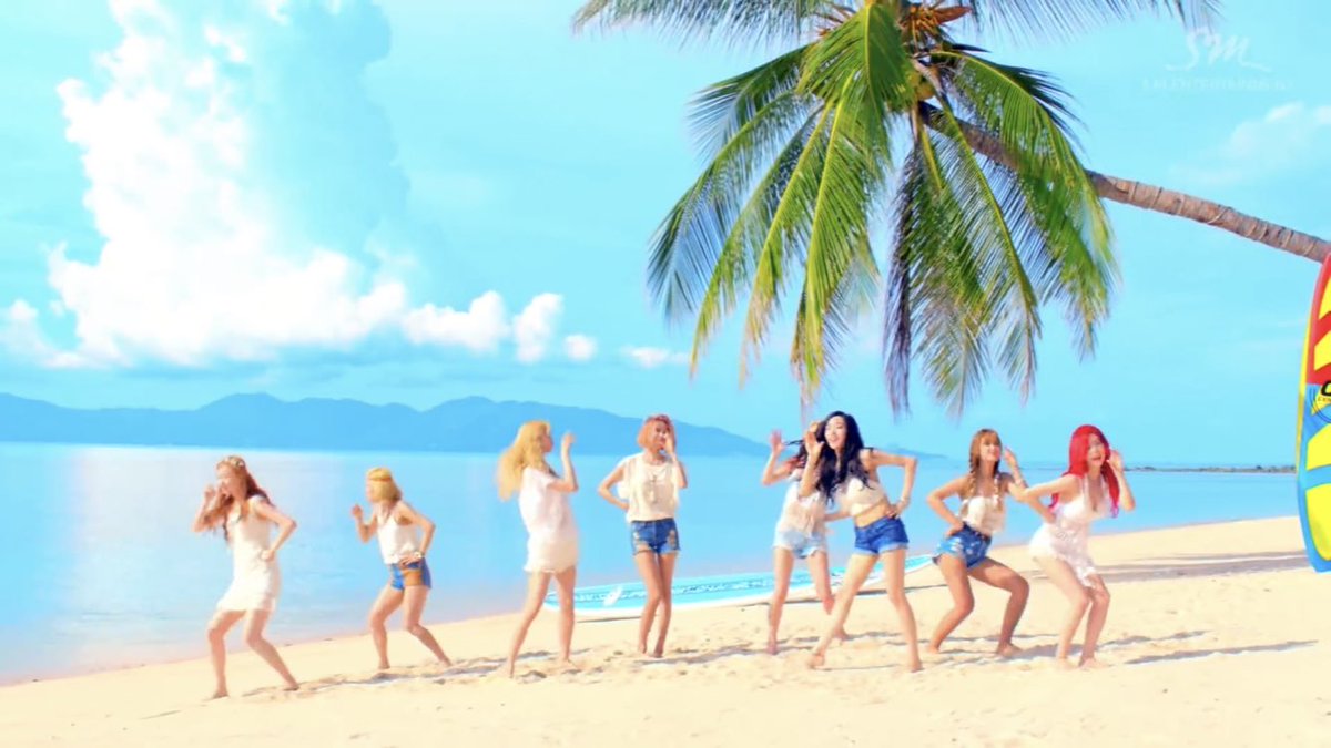 taengchi309's tweet photo. ในเอมวี                                 สถานที่จริง https://t.co/hRamlggFiA