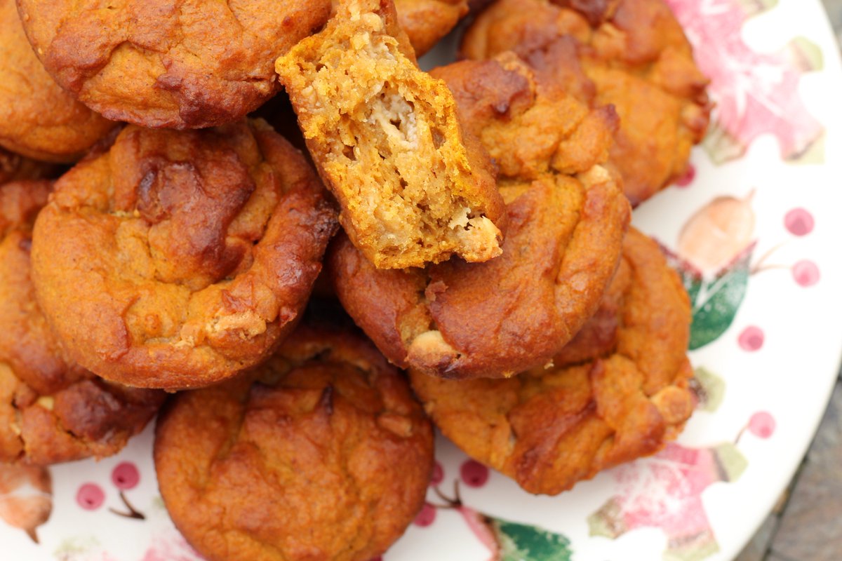 JulieAnnHoag's tweet photo. Looking for a healthy Pumpkin recipe? It's low in sugar & calories using a natural sweetener. Easy to make & delicious! A perfect fall food-golden & moist . KID-APPROVED! #ad #Allulosereicpe #Keystonepantry #pumpkin #Foodies #foodiesofinstagram #breakfast https://t.co/230Whzx2kD https://t.co/vdWybSWTpN