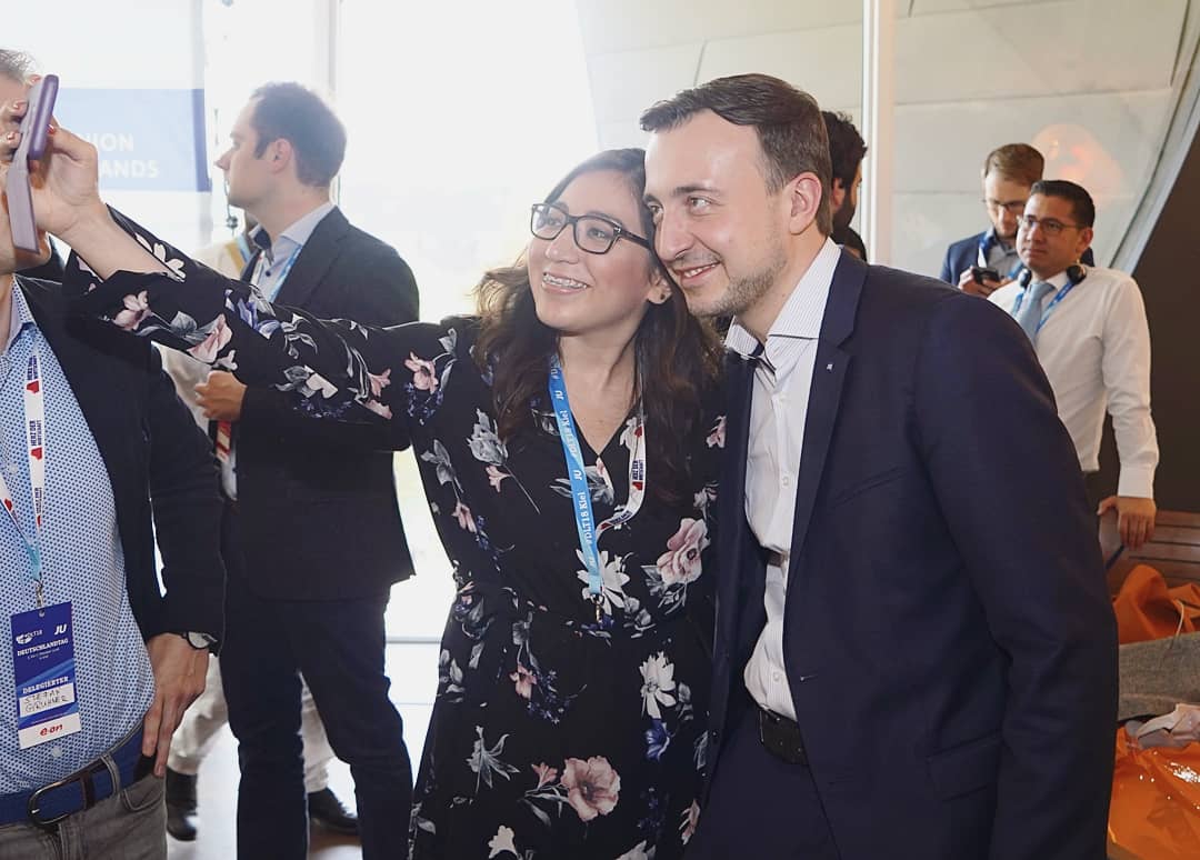MirandaMish's tweet photo. Gracias por tu hospitalidad para los #jóvenes de distintos países que te acompañamos en el #DLT18
@PaulZiemiak Presidente de juventudes aliado de la CDU @JungeUnionMV
¡Gran organización que llamo mi atención por su autonomía y trabajo en gestiones de vinculación social! https://t.co/LMML7eSVJK
