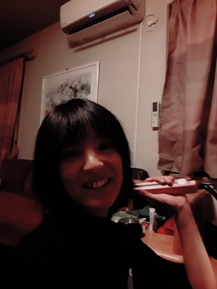 minoco19860125's tweet photo. ストレートアイロン中☺
#kipozi https://t.co/wJiffSIxfG