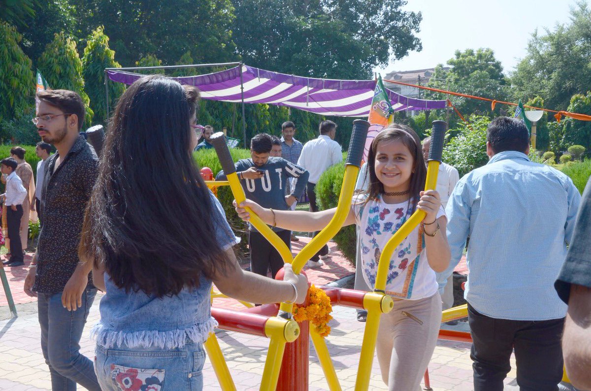 Shwait Malik ( Modi ka parivar ) tweet media