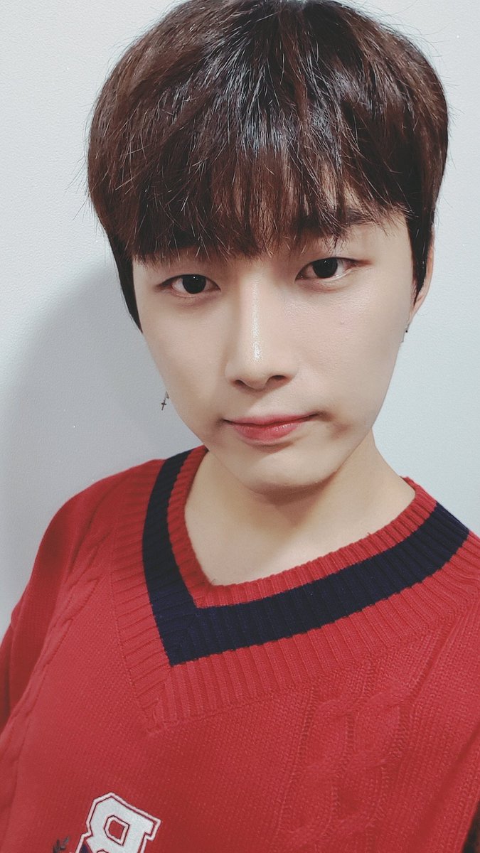 CKKYJtrans's tweet photo. [TRANS] 180929 [#SPECTRUM] SPECTRUM TIME TRAVEL SERIES #147

Yesterday in September, 
Before the surprise vlive 
Gochujang*(?) Jaehan-ie😊

https://t.co/CAw3sfk01a

#스펙트럼 #Time_Travel_Series #재한 #Jaehan 

Gochujang* is red chilli paste https://t.co/RRoo2FD2Hf