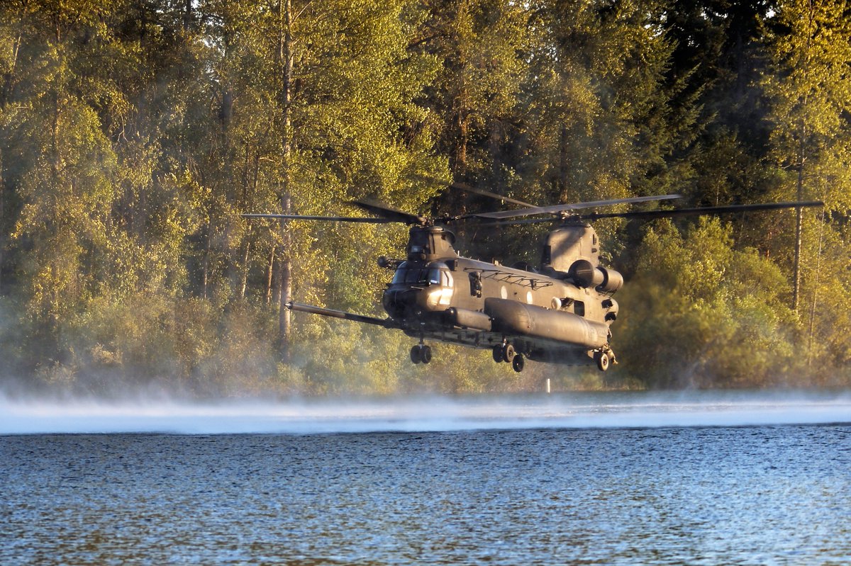 It's #MotivationMonday, and everyone is up and moving! A huge shout-out to the Night Stalkers over at the 160th Special Operations Aviation Regiment (ABN). Keep it up! @usasoac <a href="/USASOCNews/">U.S. Army Special Operations Command</a> #NSDQ #160thSOAR