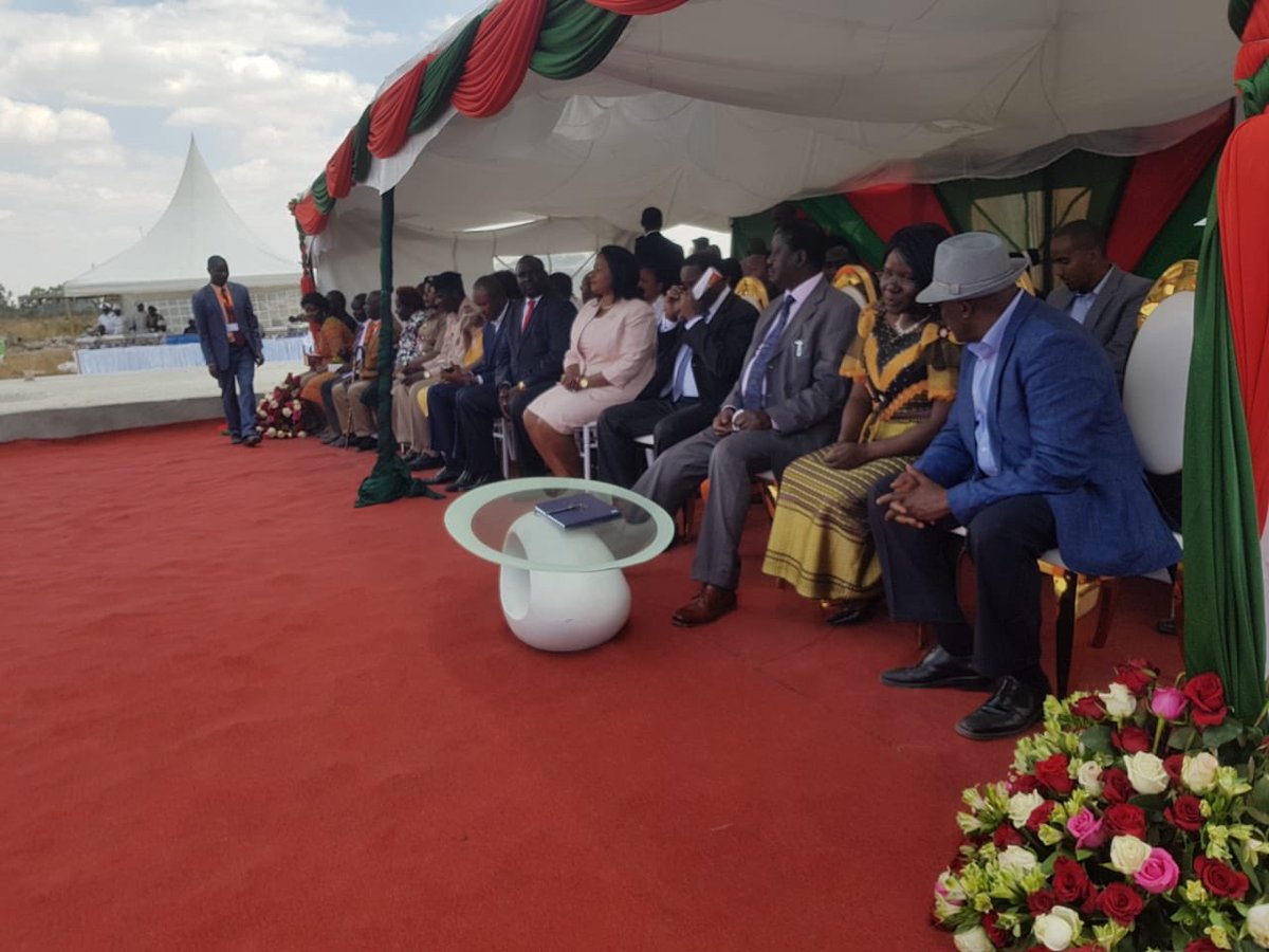hon_Makau's tweet photo. As part of my endeavors to ensure we achieve universal health care for our people Earlier today i hosted HE @skmusyoka , HE,Rt @RailaOdinga , Sntr.@nduyamuthama amongst other leaders, at a grand opening of Katani Hospital, Muthwani ward, Mavoko constituency.
#Maendeleokamili https://t.co/QcItA1yP2O