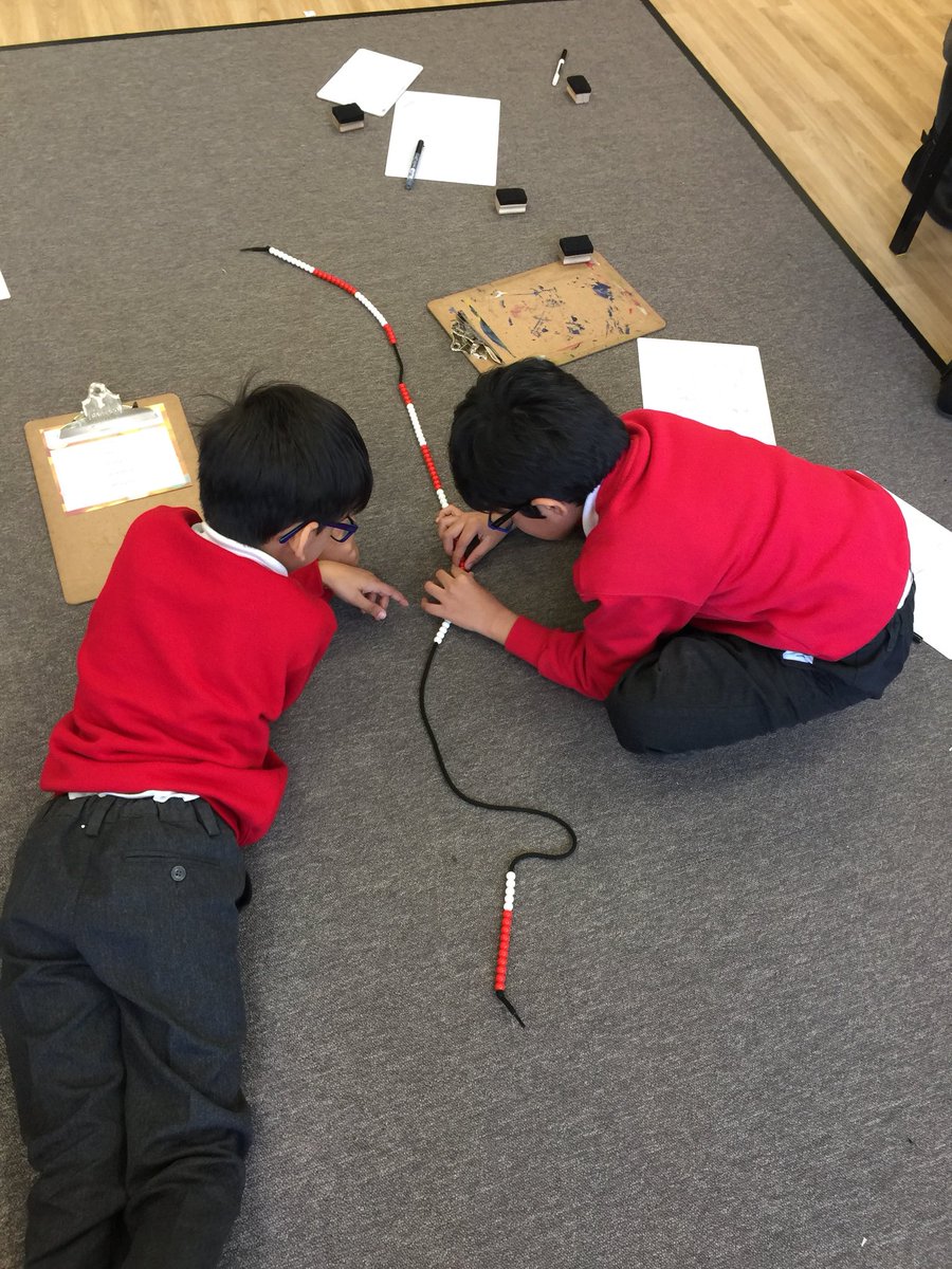 HJAMrHughes's tweet photo. Today we looked at which equipment is better to add one digit numbers and 2 digit numbers. #Adding #Year2Maths #exploring #numberbeads #Numicon #Dienes https://t.co/nNJwWG1uxe