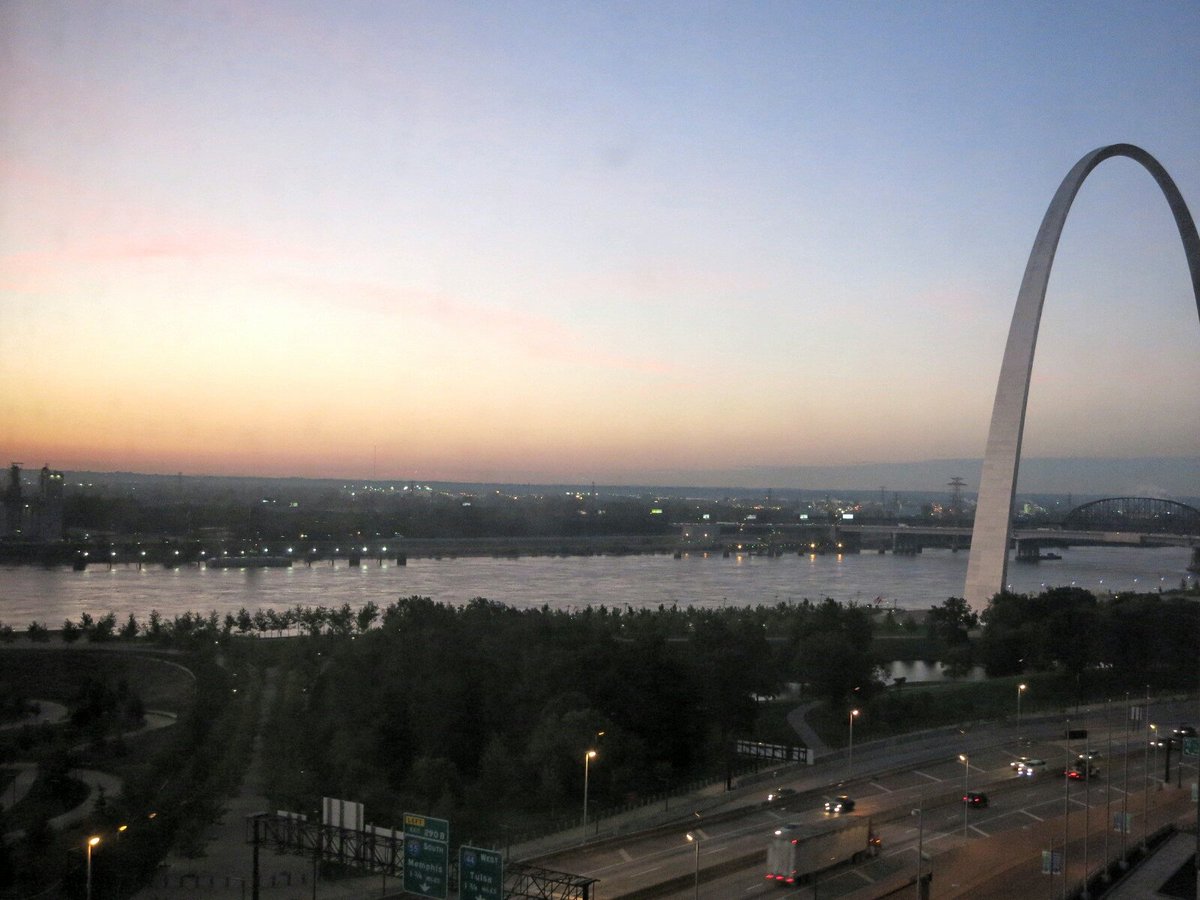 marksmalley's tweet image. The IT Paradigmologist has had worse hotel room views #SMFusion