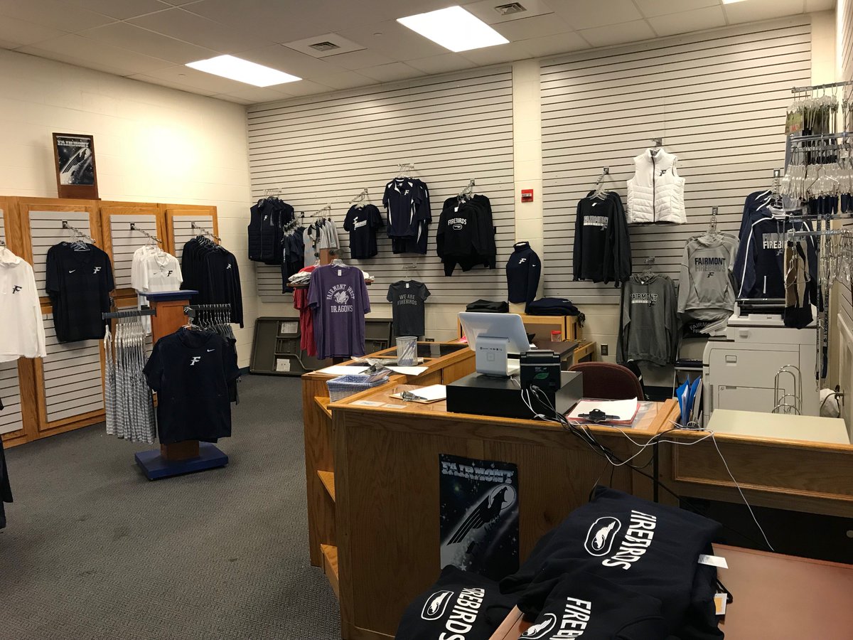 FirebirdBA_DECA's tweet photo. Day #1 Best Display/Promotion for @KCSBirdsNest
#SBEWeek2018
#ReadyForIt https://t.co/nrUtsagMZU