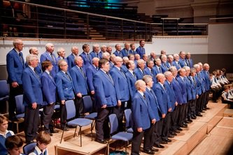 TouchwoodBiz's tweet photo. The Birmingham Canoldir Male Choir @CanoldirChoir will be performing throughout the day on Saturday 06 October at the #Touchwoodweddingfayre Not to be missed! #birminghamcanoldirmalechoir #weddingfayre #weddingfayresolihull #touchwood #solihullevents https://t.co/h0avXUcYXy