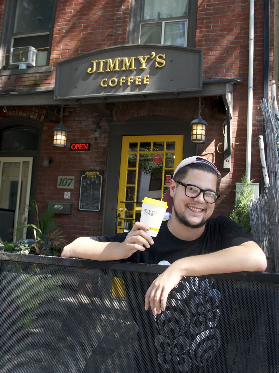 It's a little gloomy this Monday morning ☔️ But don't worry because have the perfect thing! COFFEE!! 💛☕️ #ChooseYellow #JimmysCoffee